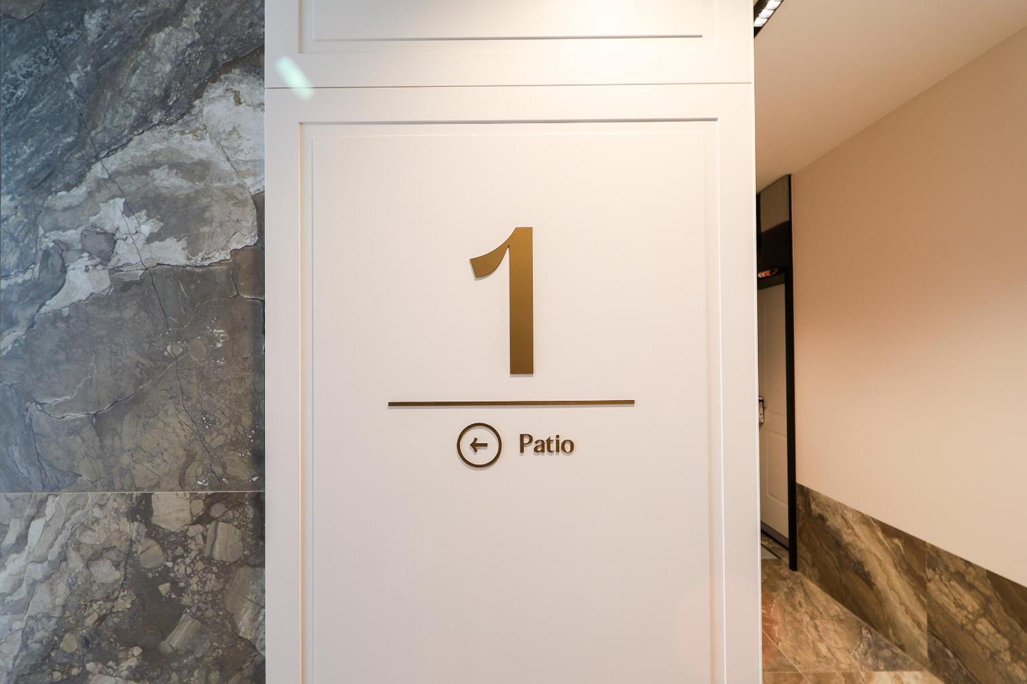 Glow Apartments, Apartamenty Stocznia Cesarska & Montownia 그단스크 외부 사진